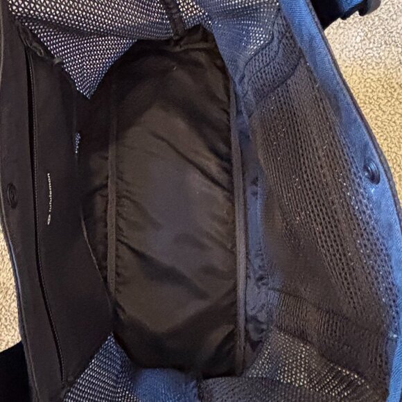 lululemon black mesh beach bag - Picture 3 of 3